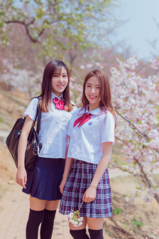 商务旅行女老板戴帽子日本剧